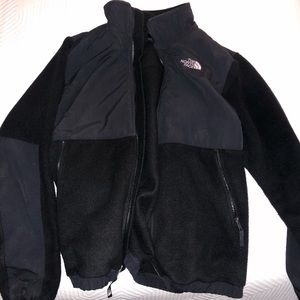 Black north face zip up